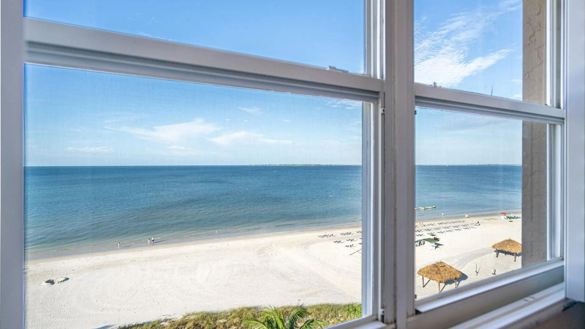 Gulf-view W/ Pool, Access & Bbq Area *
