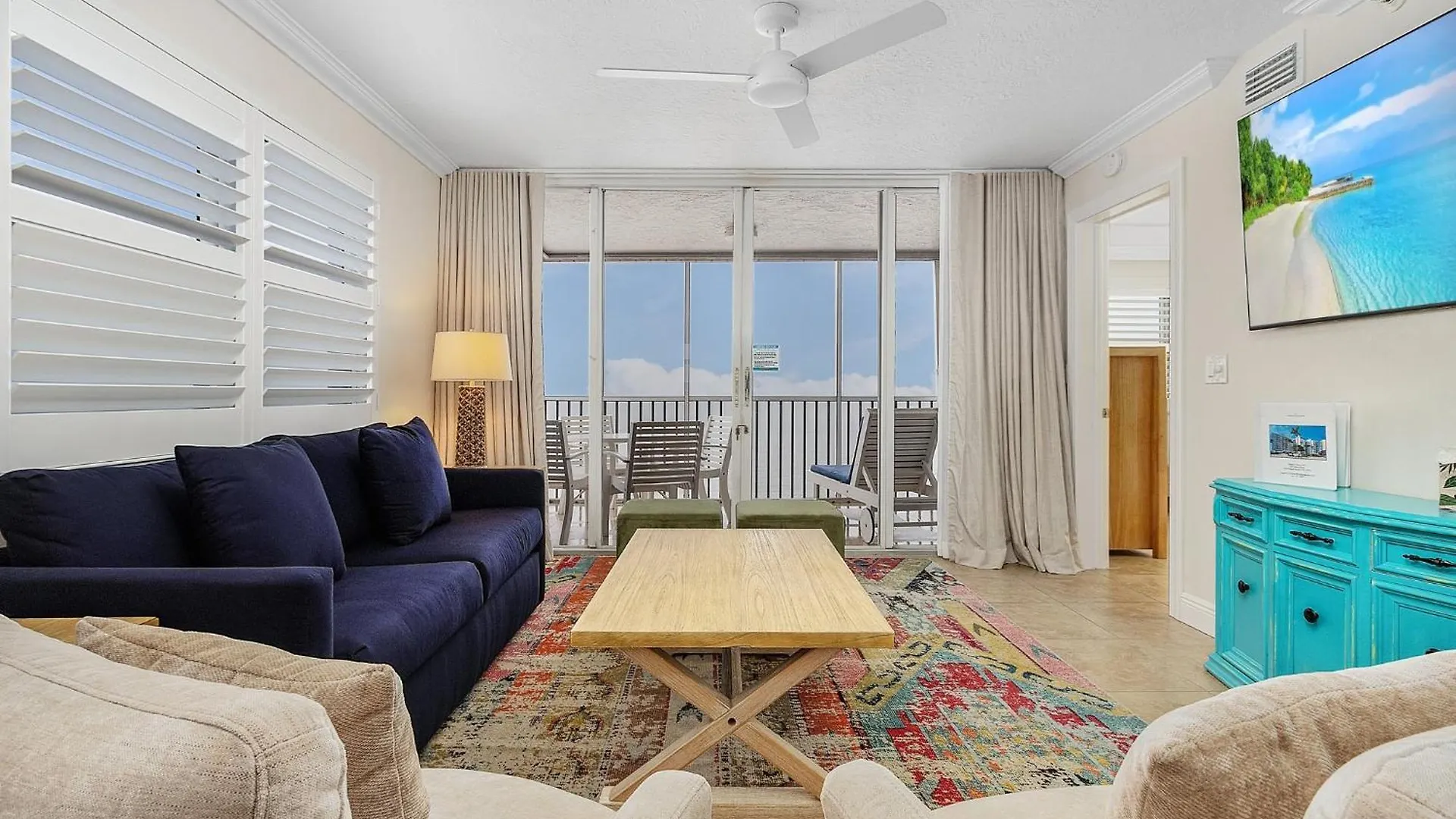 Top-floor Corner Unit W/ Gulf Views, Pool, Balcony Holiday home *