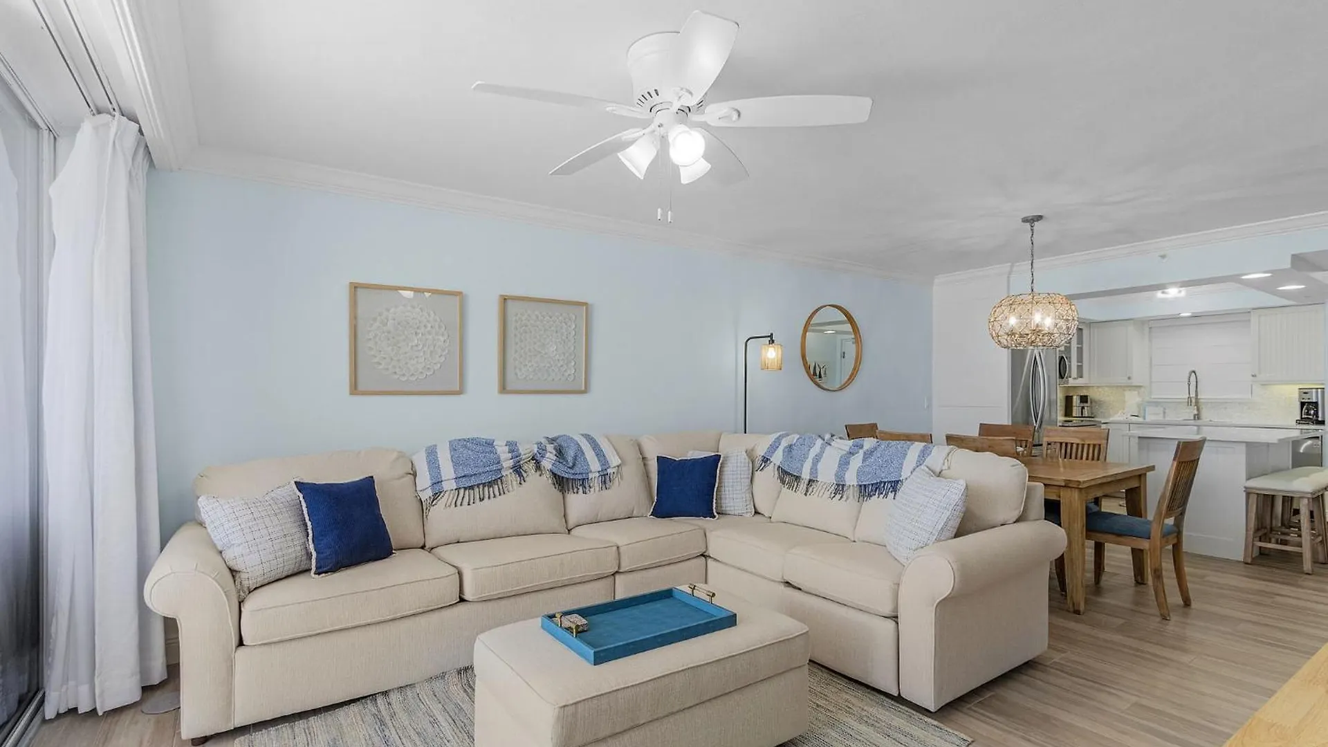 Newly Remodeled Gulf-view W/ Pool & Lanai بيت للعطل