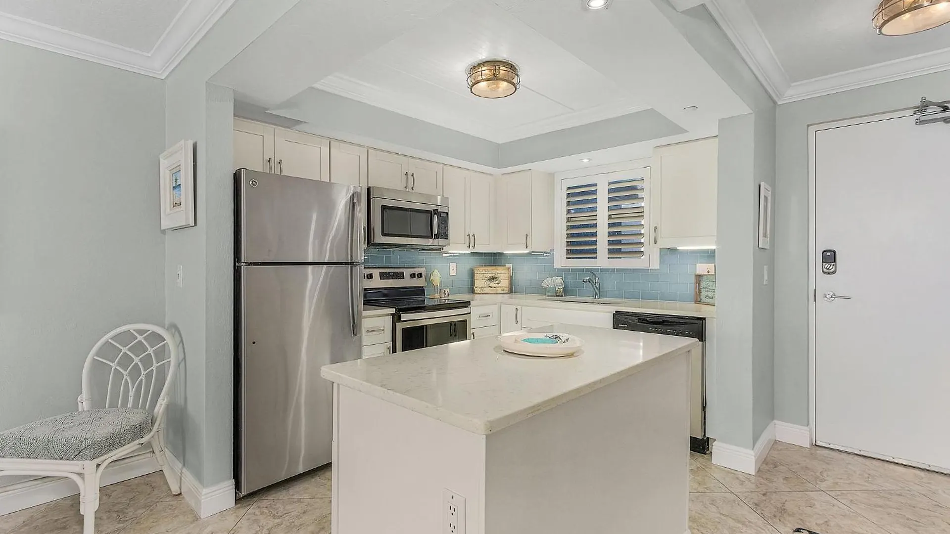 Beachfront Condo: Gulf & Bay Views, Pool, Downtown Сasa de vacaciones Fort Myers Beach