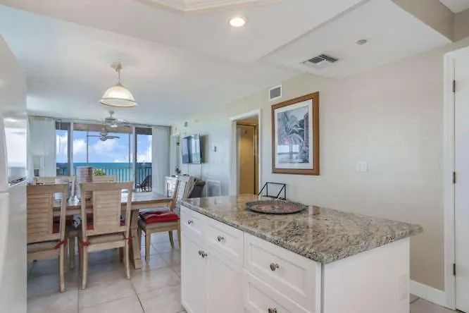 Beachfront Bliss: Views, Pool, Walk To Times Sq! Vakantiehuis Fort Myers Beach