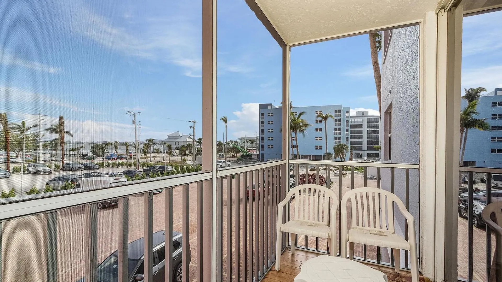 Beachfront Corner: Gulf Views, Pool, Walk Times Sq בית נופש פורט מיירס ביץ'