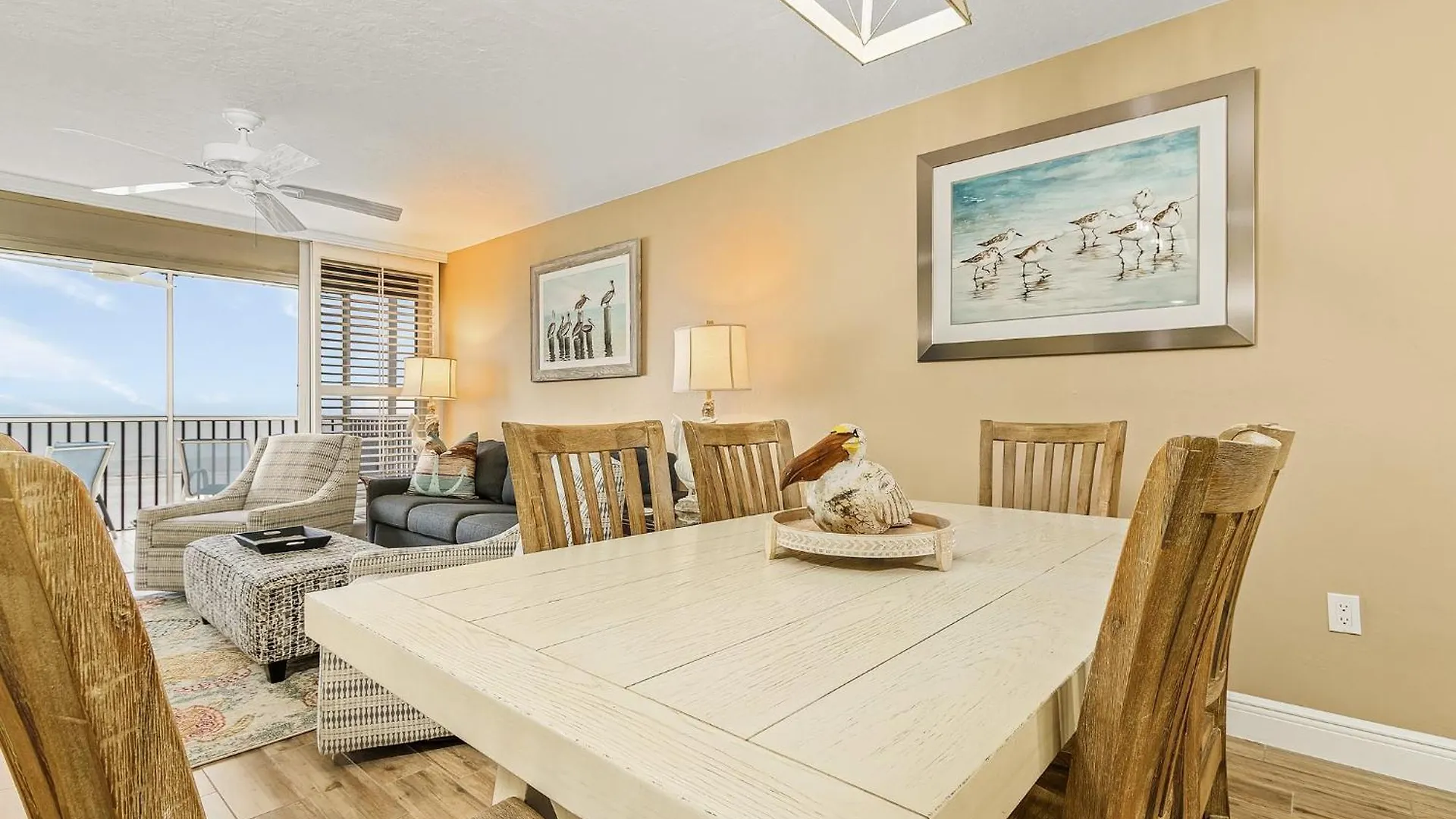 度假居 Beachfront Bliss: Views, Pool, Walk To Times Sq! 迈尔斯堡海滩