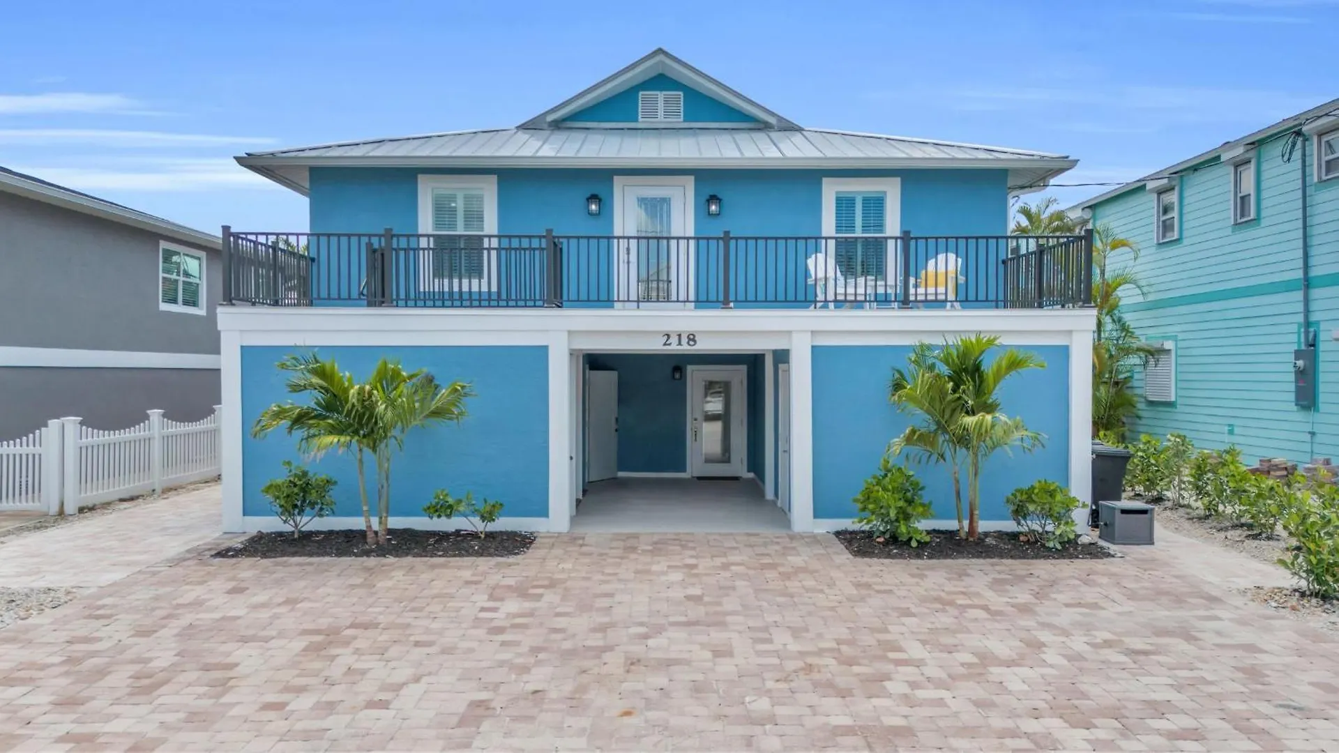 Mermaid House: 2br, Pool, & Canal Access *