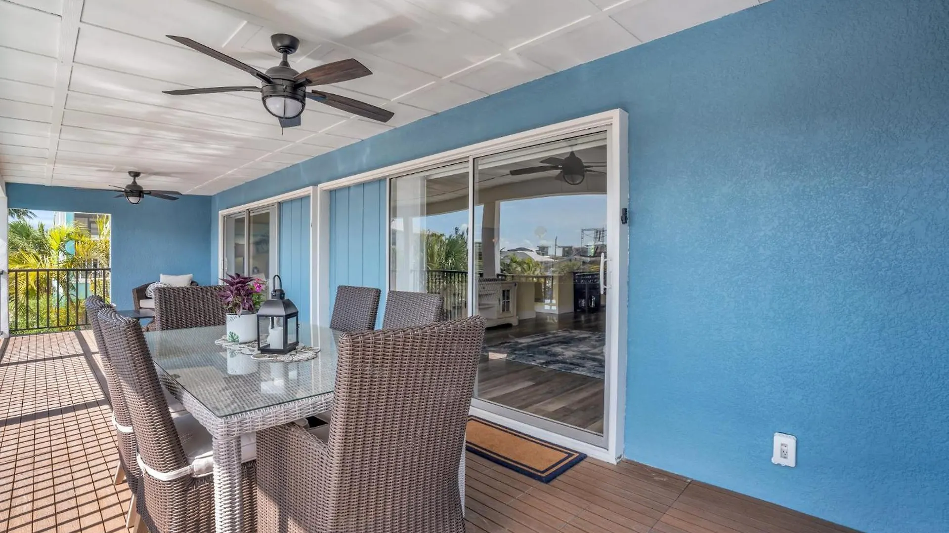 度假居 Mermaid House: 2br, Pool, & Canal Access *