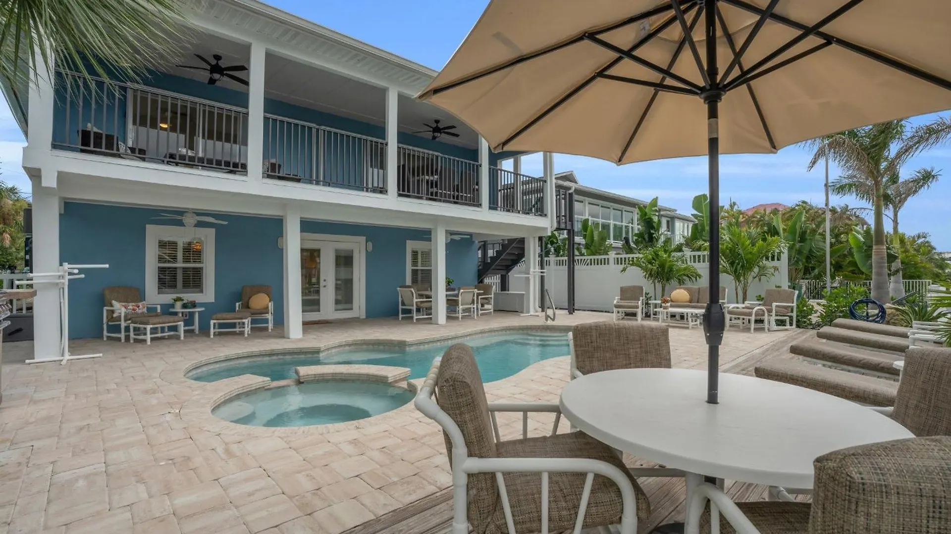 Mermaid House: 2br, Pool, & Canal Access 度假居 *