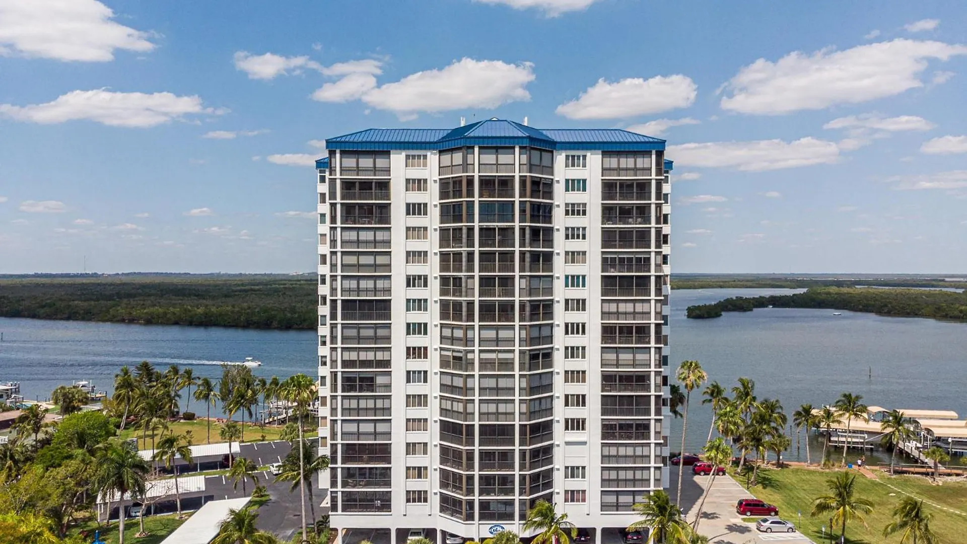Ocean Harbor: Balcony, Wet Bar, Views Fort Myers Beach