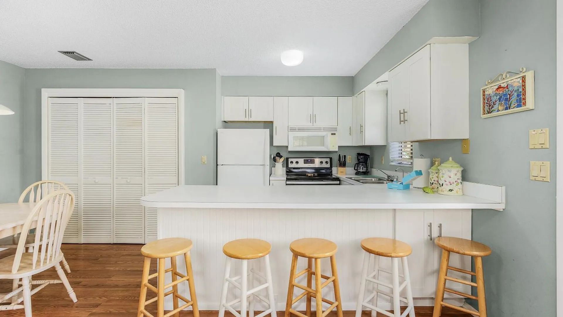 Seahorse House: Pool, & Walk To Fort Myers Beach