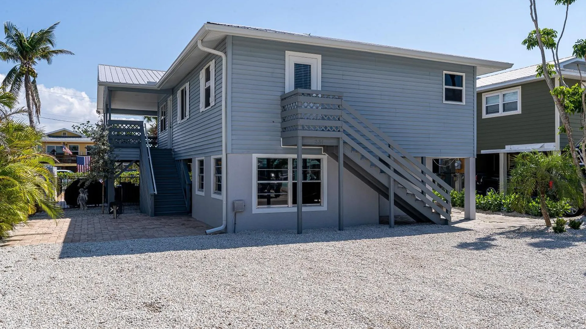 Charming Oasis: Heated Pool, & Access *