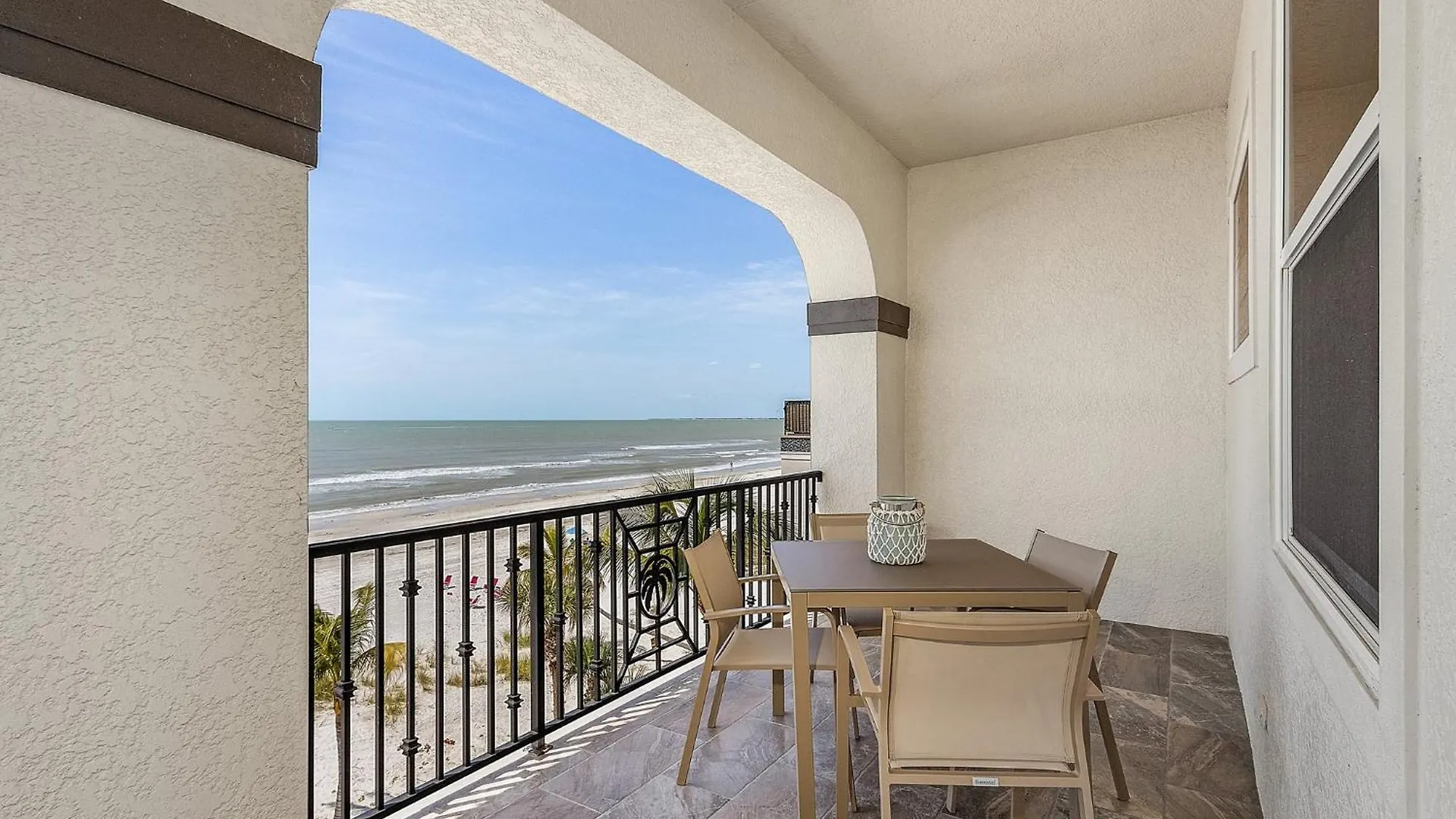 Gulf-front 5br: Pool, Spa, Stunning Views Ferienhaus