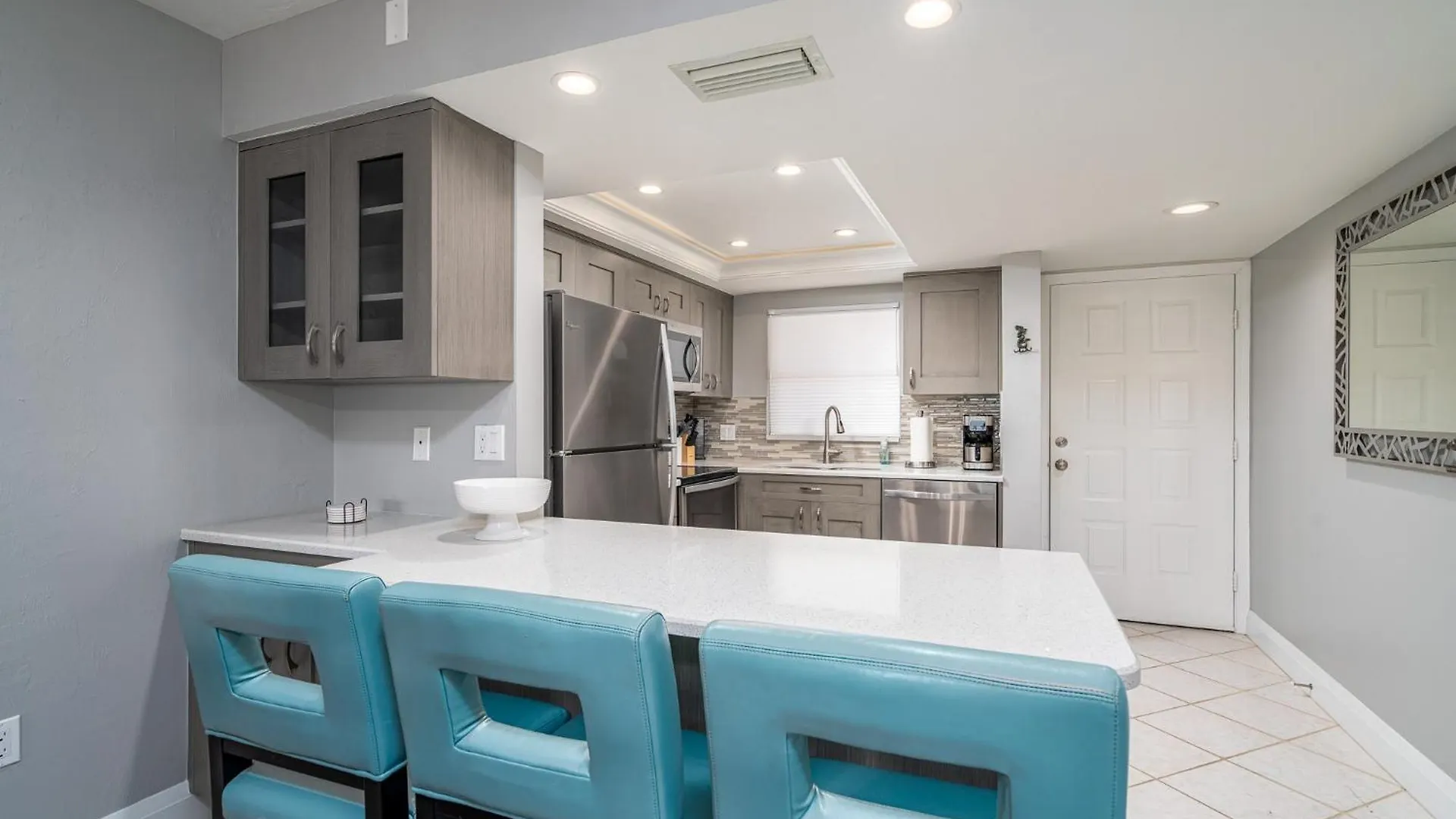 Always Summertime: Views, Pool & Pickleball Courts * Fort Myers Beach