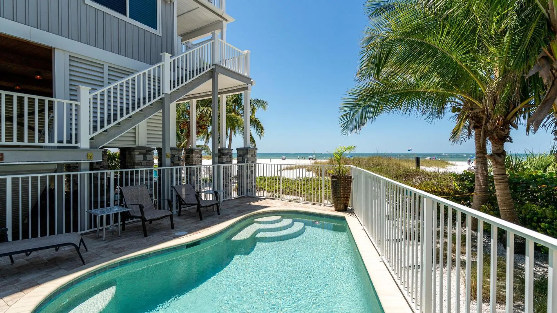 Oceanview Luxury: Sunset Views, Pool, Access *