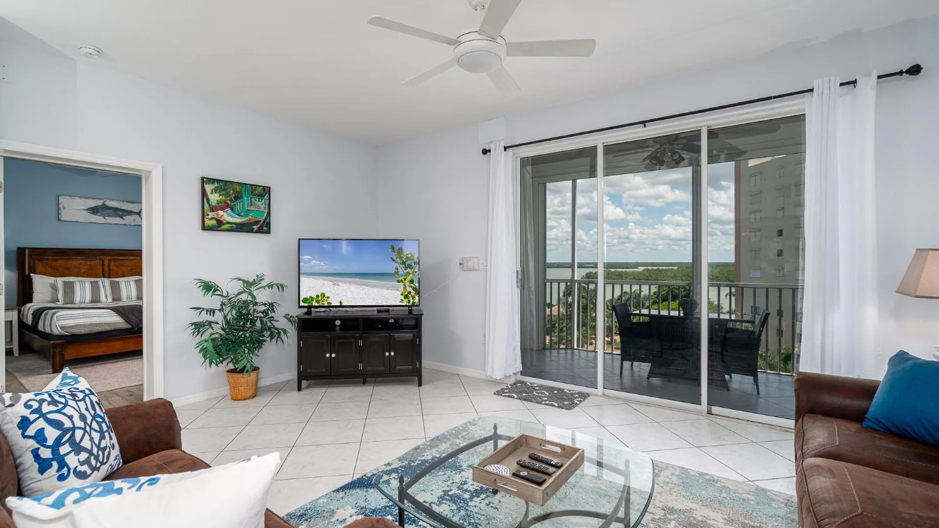 Beachside W/ Pool, Lanai & Walk To *