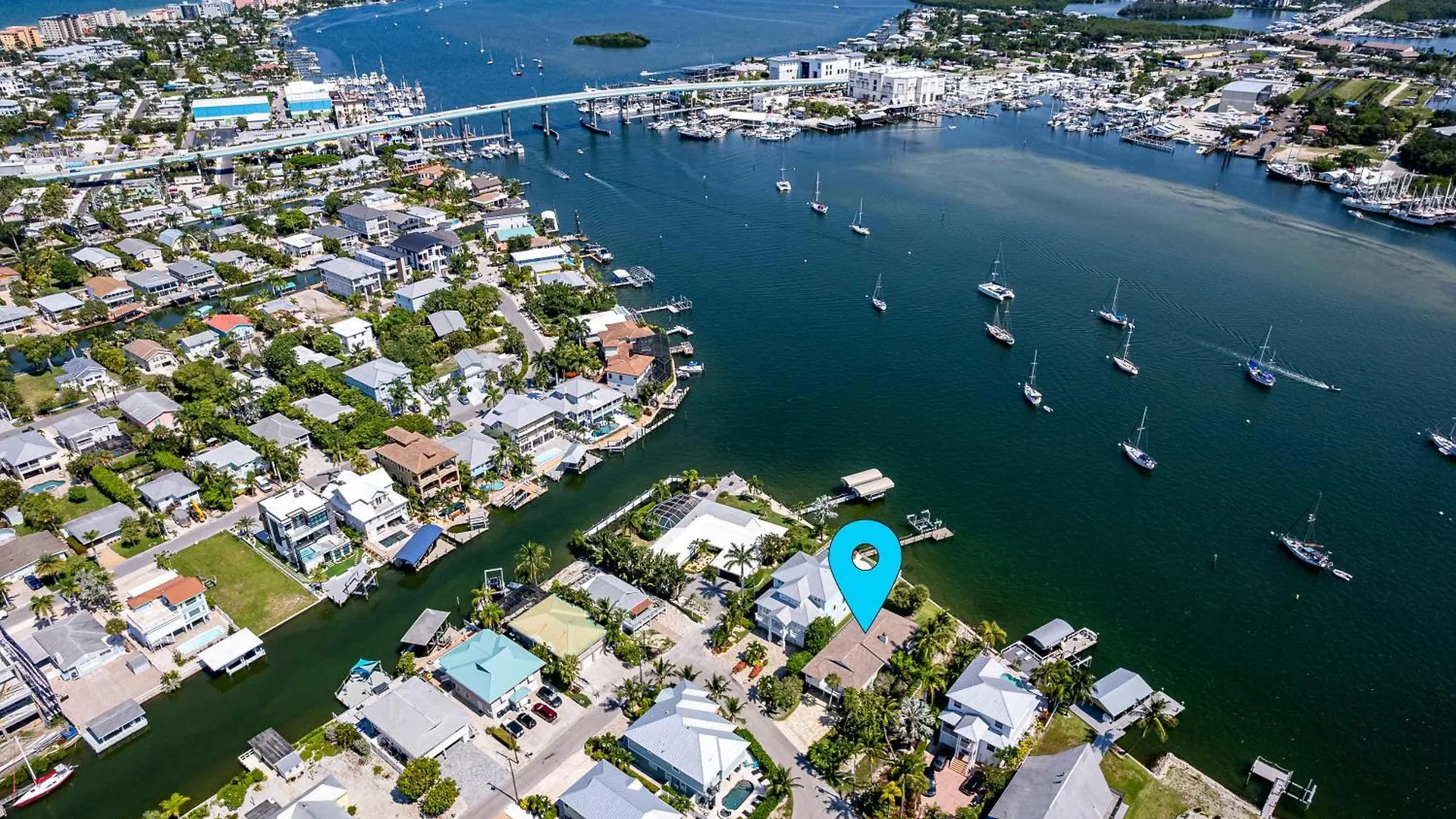 180° Bay Views, Newly Remodeled, Walk To * フォートマイヤーズビーチ