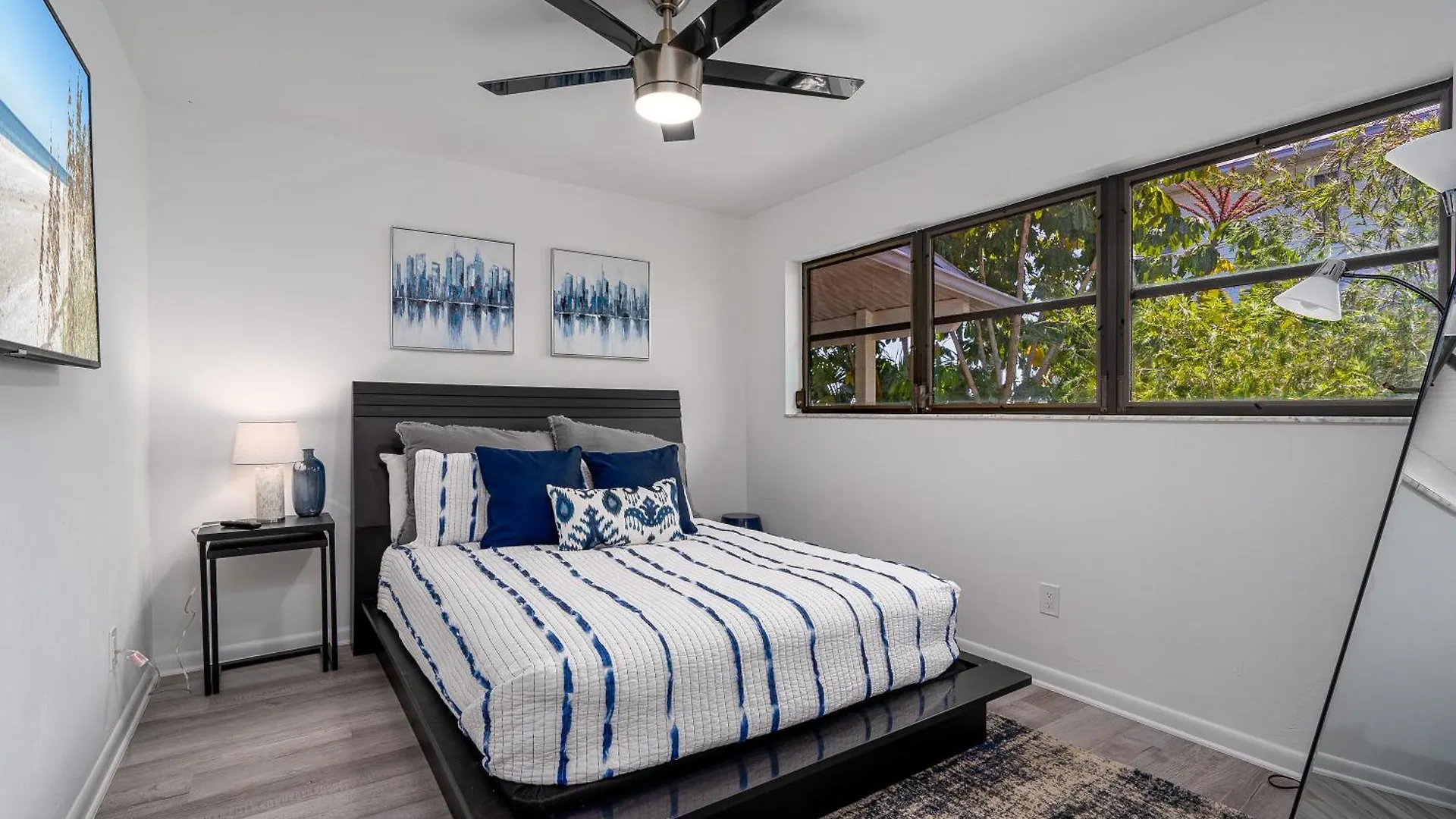180° Bay Views, Newly Remodeled, Walk To *