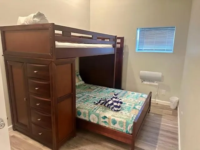 Sea Breeze Bay - 950 San Carlos Drive * Fort Myers Beach