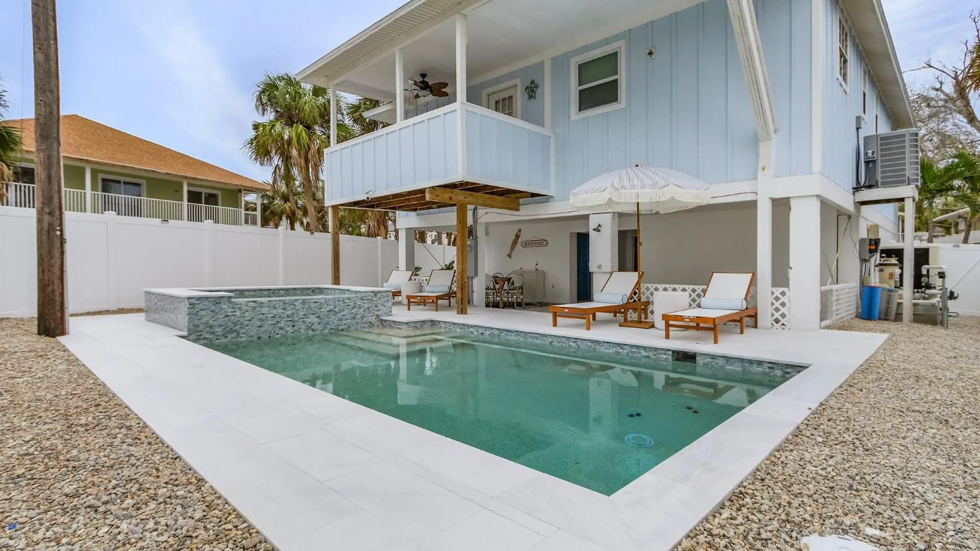 Nyaraló Madison Court: Pool, & Walk To The Beach! Fort Myers Beach
