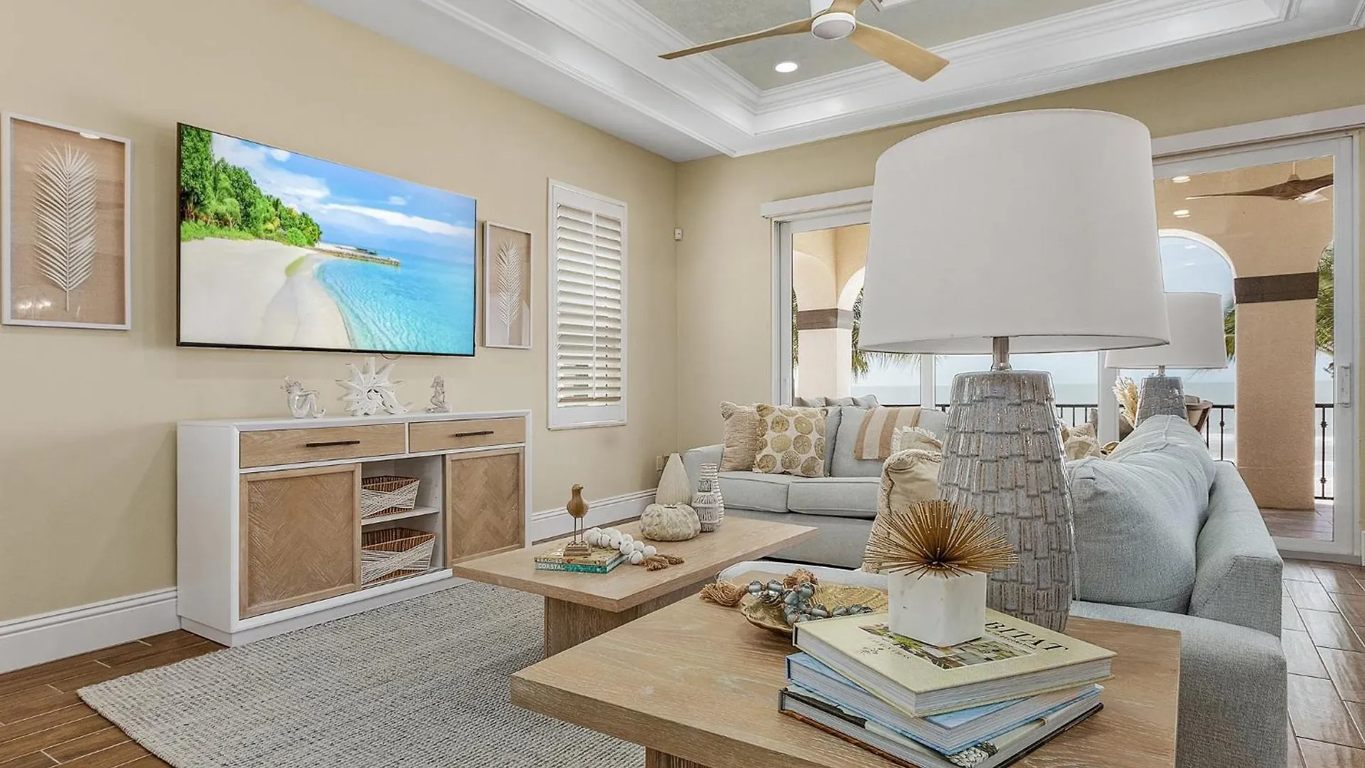 Gulf-front 10br Estate: Private Pools, Spas, Views Fort Myers Beach