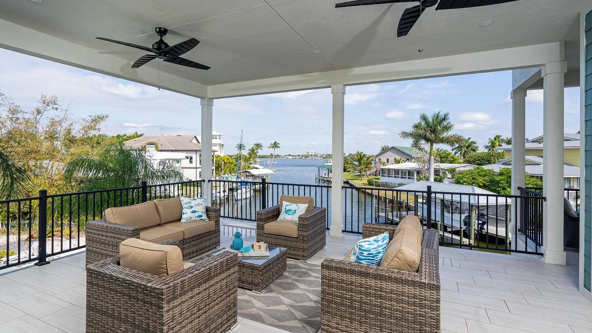 Bliss On The Bay: 5br Oasis W/ Pool, & Views Форт Майерс Бич