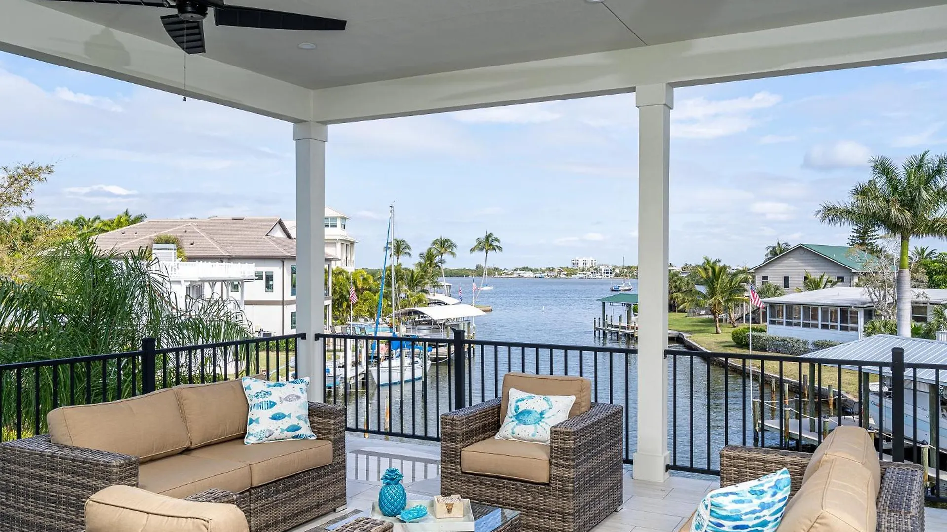 Bliss On The Bay: 5br Oasis W/ Pool, & Views