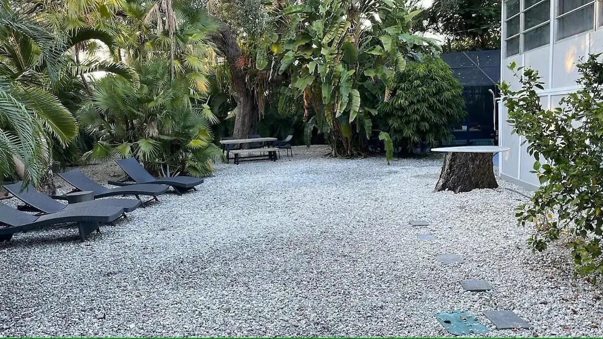 Casa vacanze Mid Island Tranquility, Heated Pool, Steps To The - Coconut - Roelens