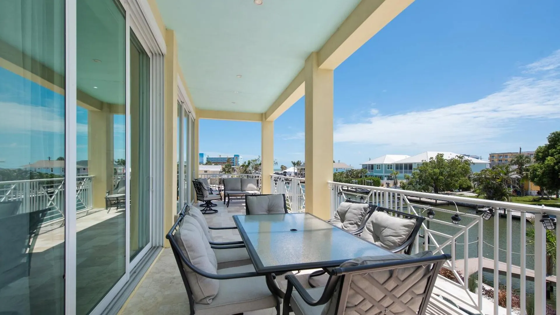 Ocean View, Gulf Access, Close To Beach, Private Heated Pool - Island Waters - Roelens