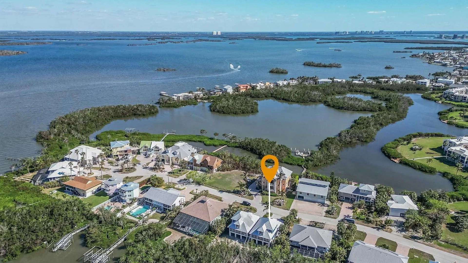 Close To Beach, Secluded Pier With Partial Bay Views - Blue Bayou A - Roelens Nyaraló Fort Myers Beach