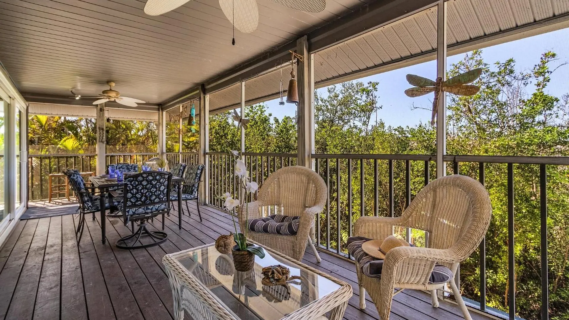 Close To Beach, Secluded Pier With Partial Bay Views - Blue Bayou A - Roelens Fort Myers Beach
