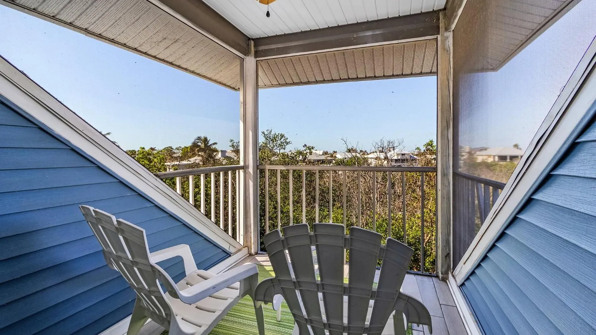 Close To Beach, Secluded Pier With Partial Bay Views - Blue Bayou A - Roelens