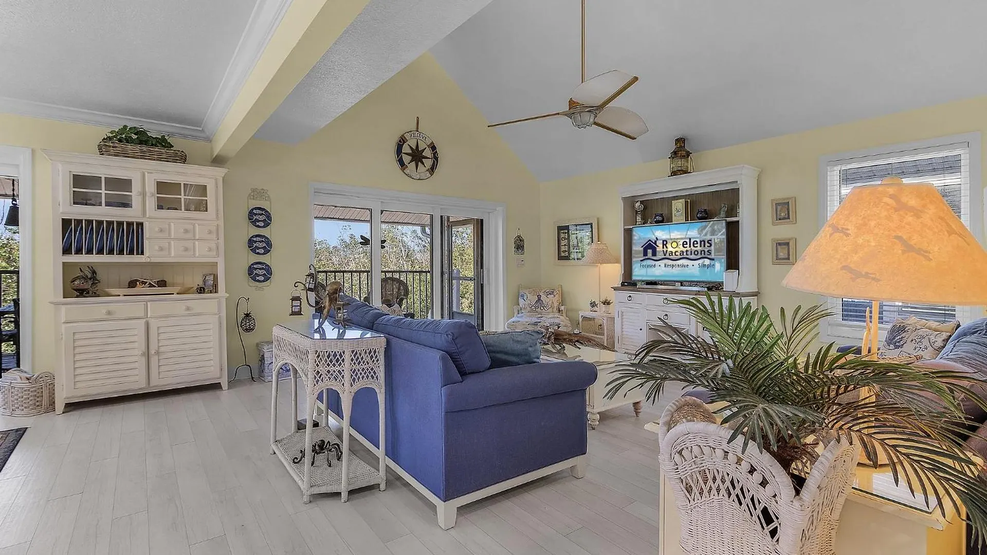 Close To Beach, Secluded Pier With Partial Bay Views - Blue Bayou A - Roelens *