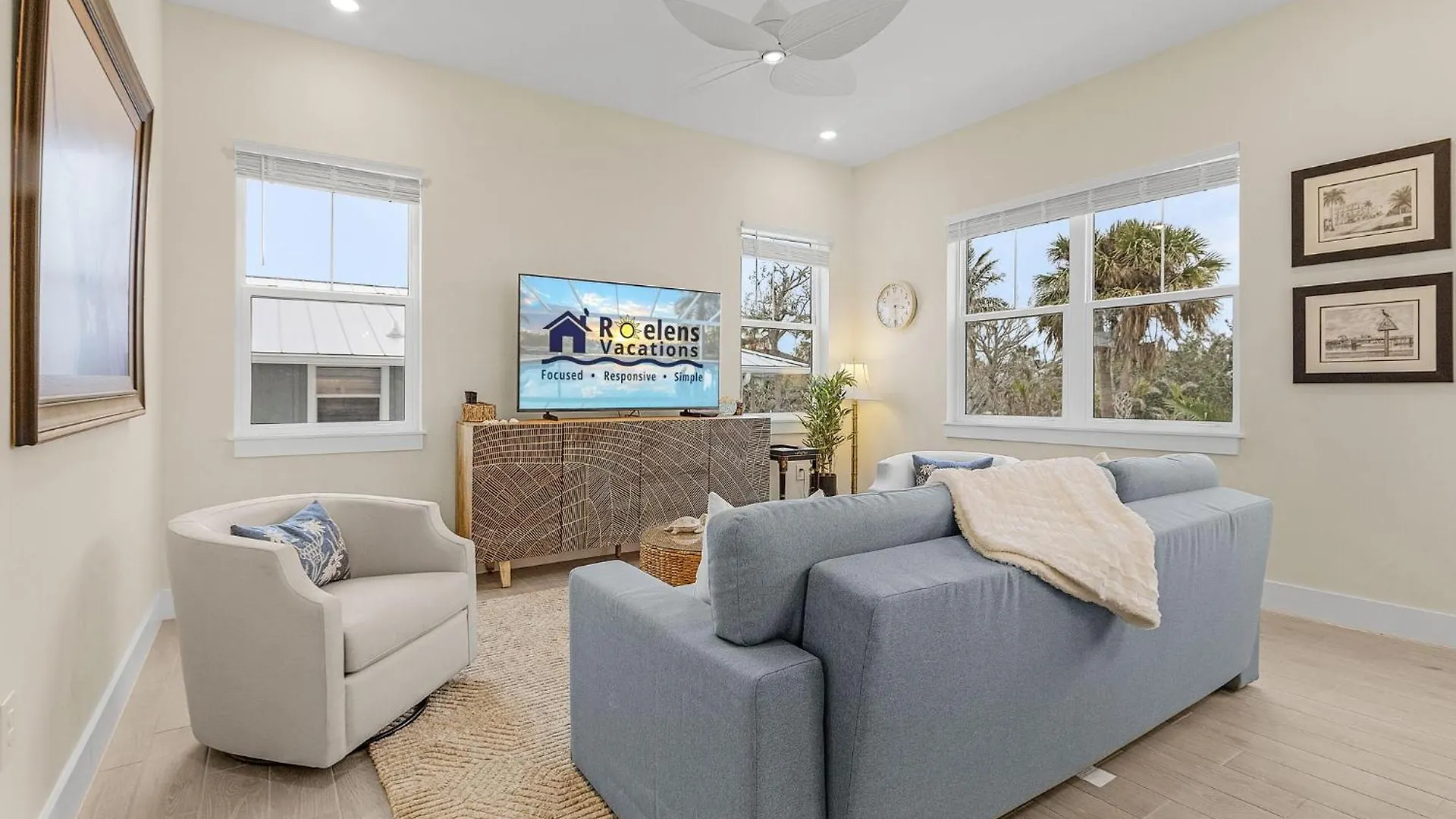 Stunning - Close To The Beach, Heated Pool *