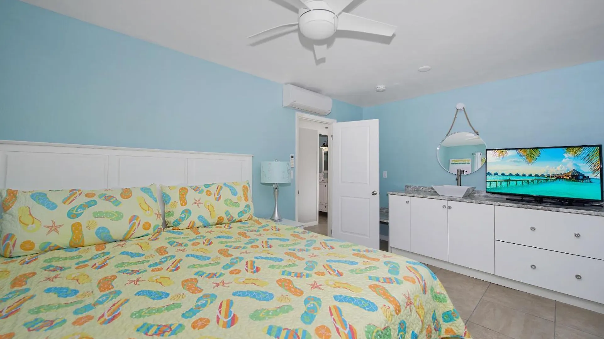 Big Blue House By Sun Palace Vacations *