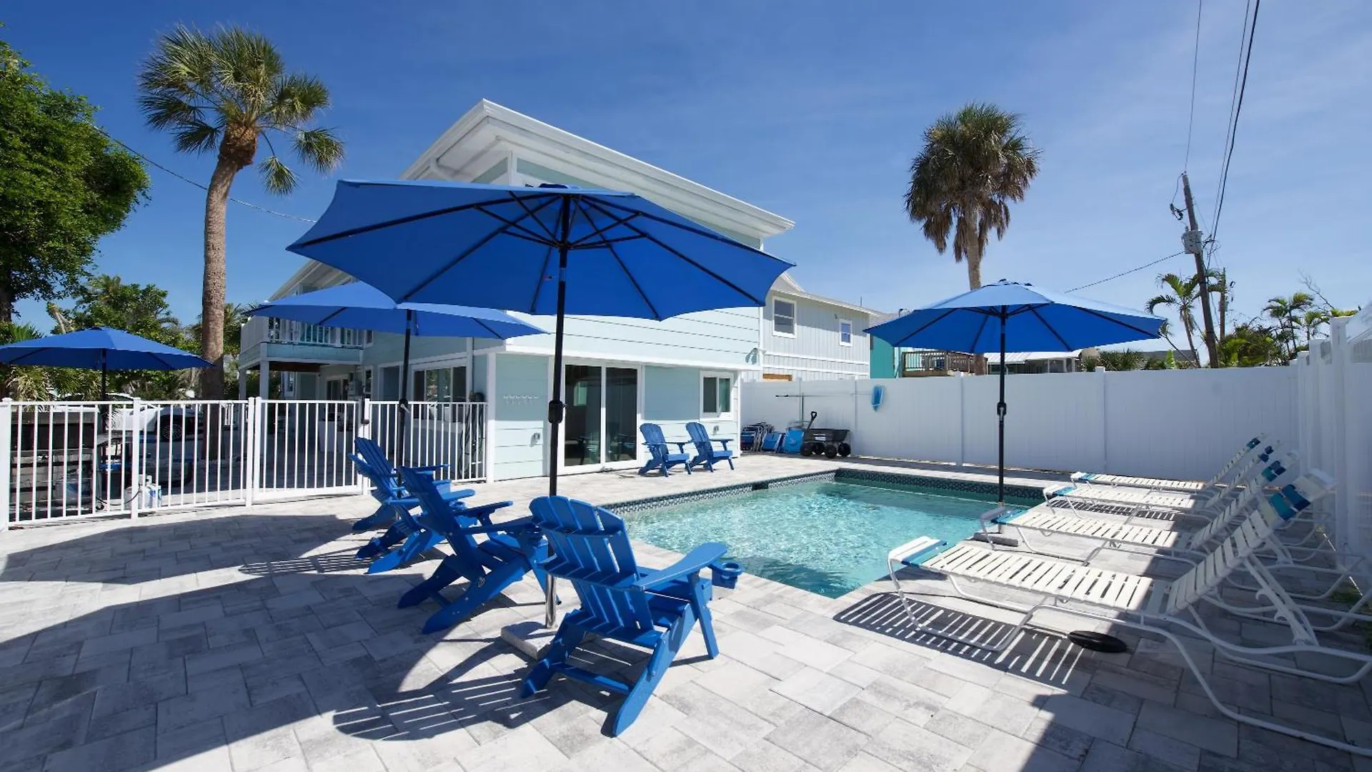 Big Blue House By Sun Palace Vacations *
