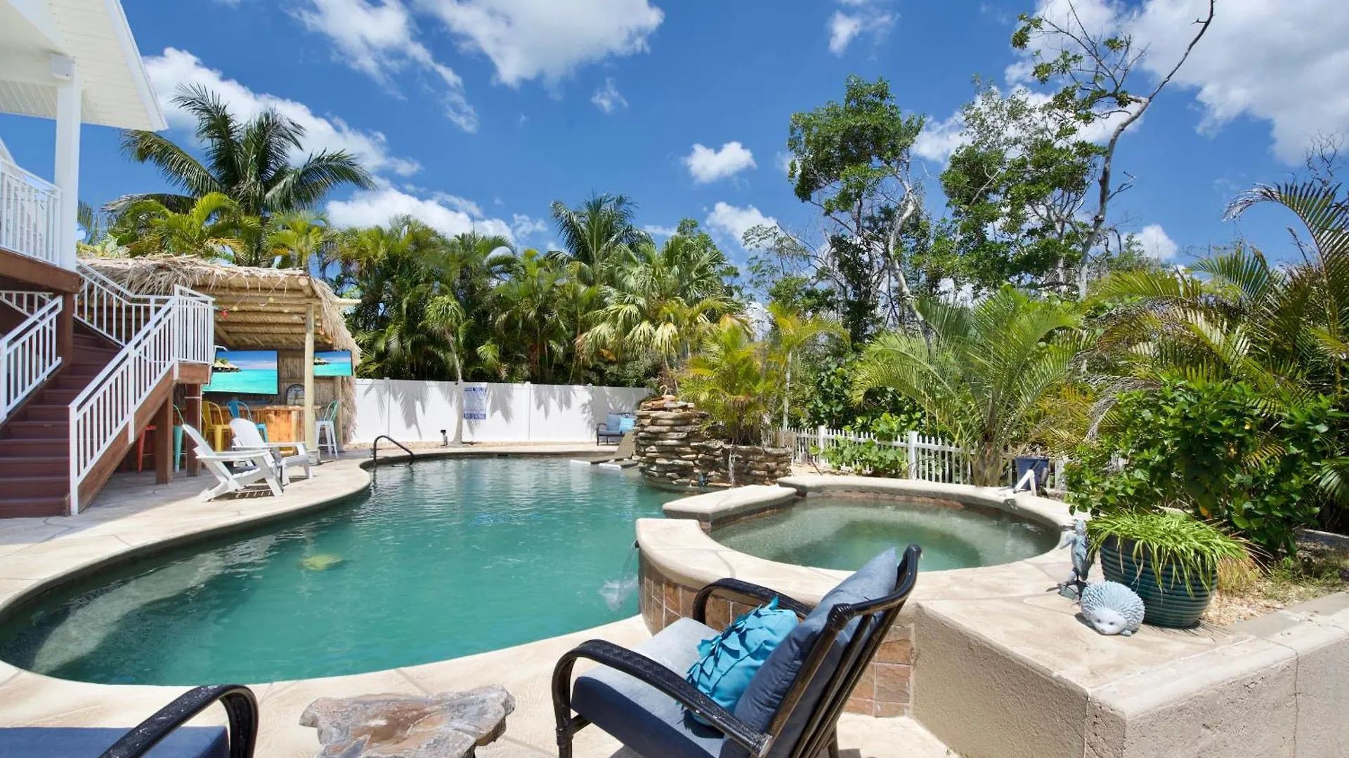 Hawkaritaville By Sun Palace Vacations * Fort Myers Beach