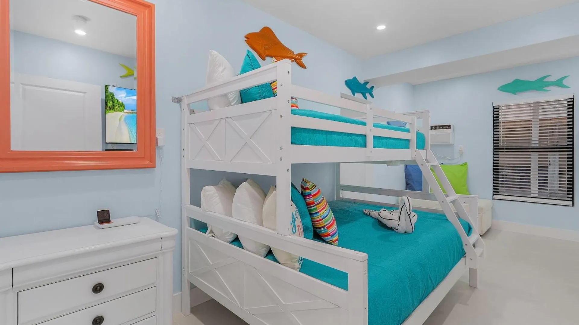 Newly Remodeled Five Bedroom Pool Fort Myers Beach