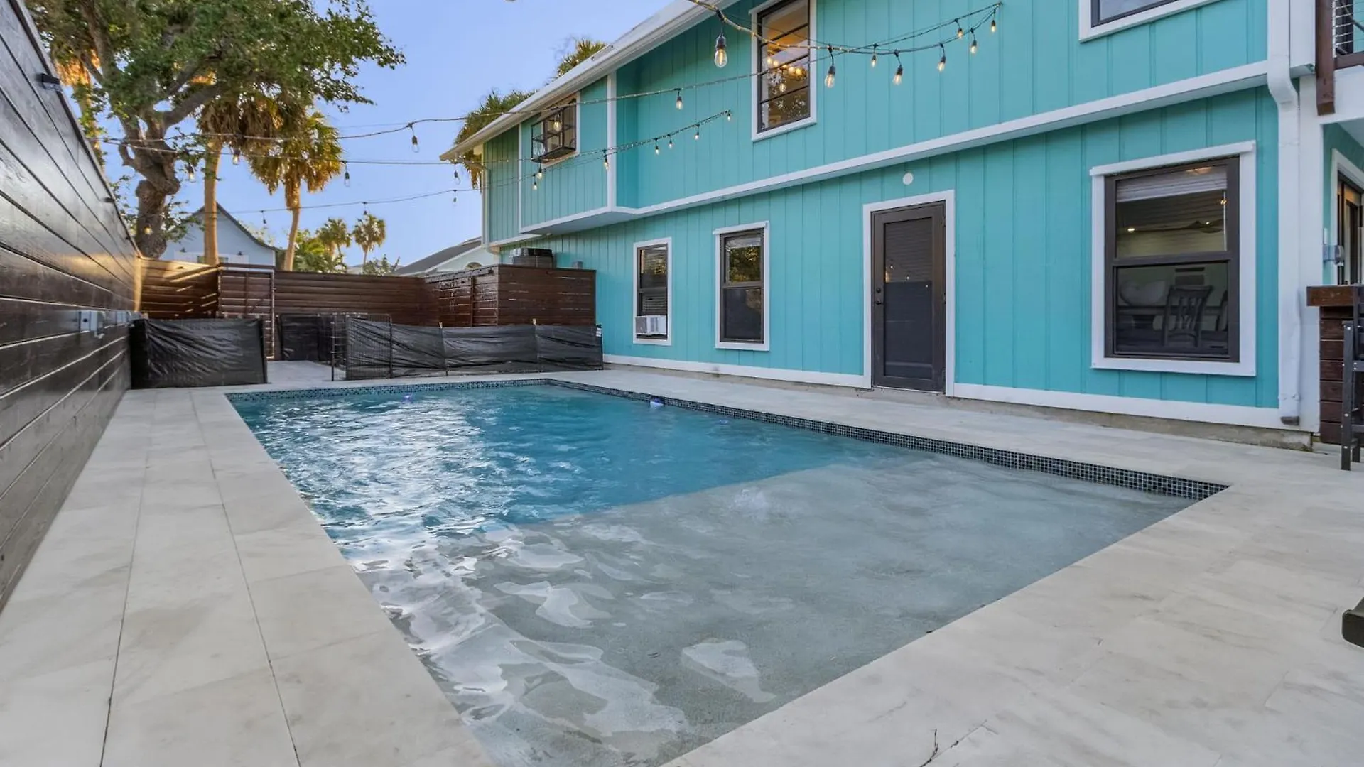 Newly Remodeled Five Bedroom Pool Fort Myers Beach