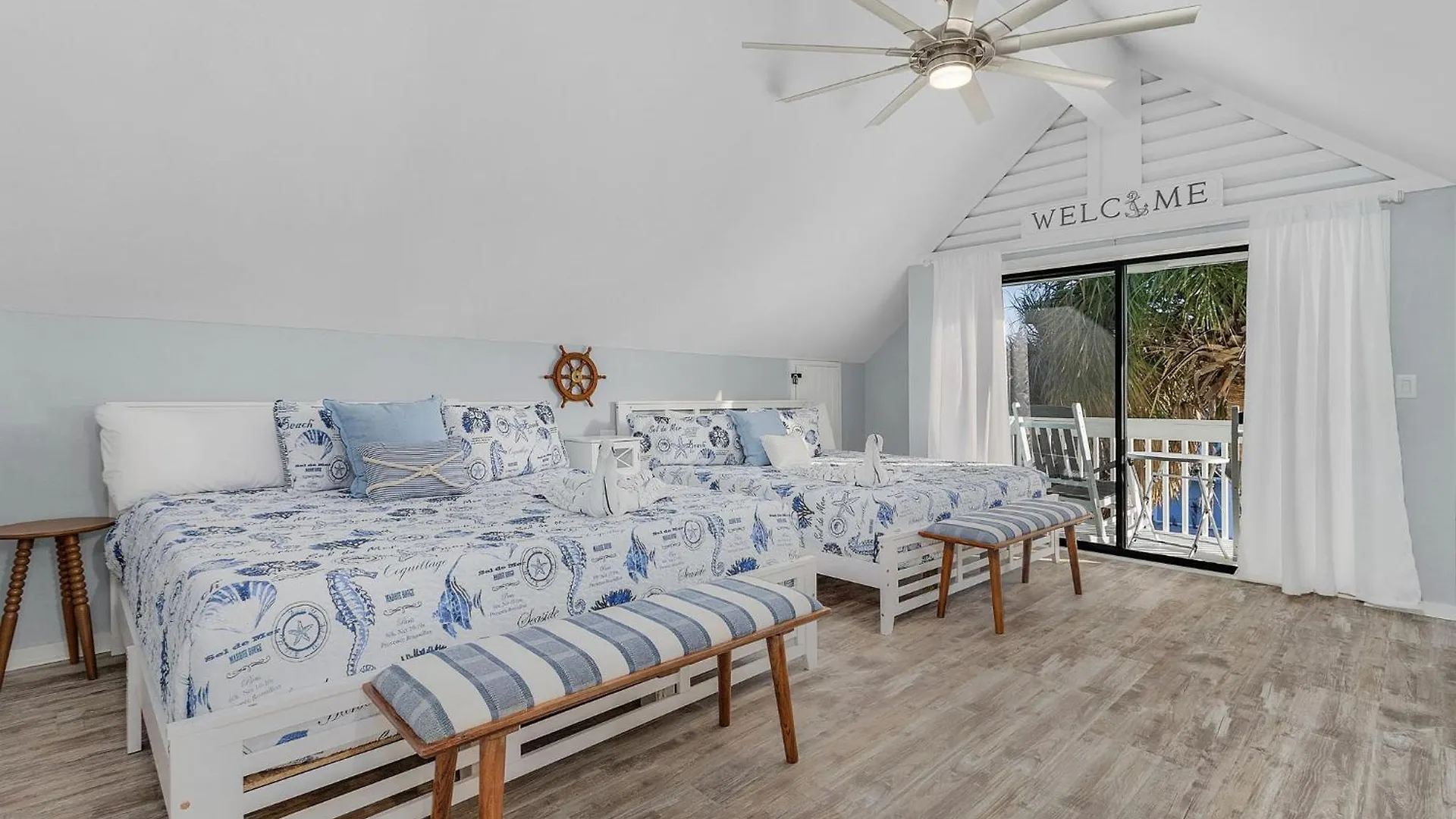 Newly Remodeled Five Bedroom Pool Prázdninový dům *
