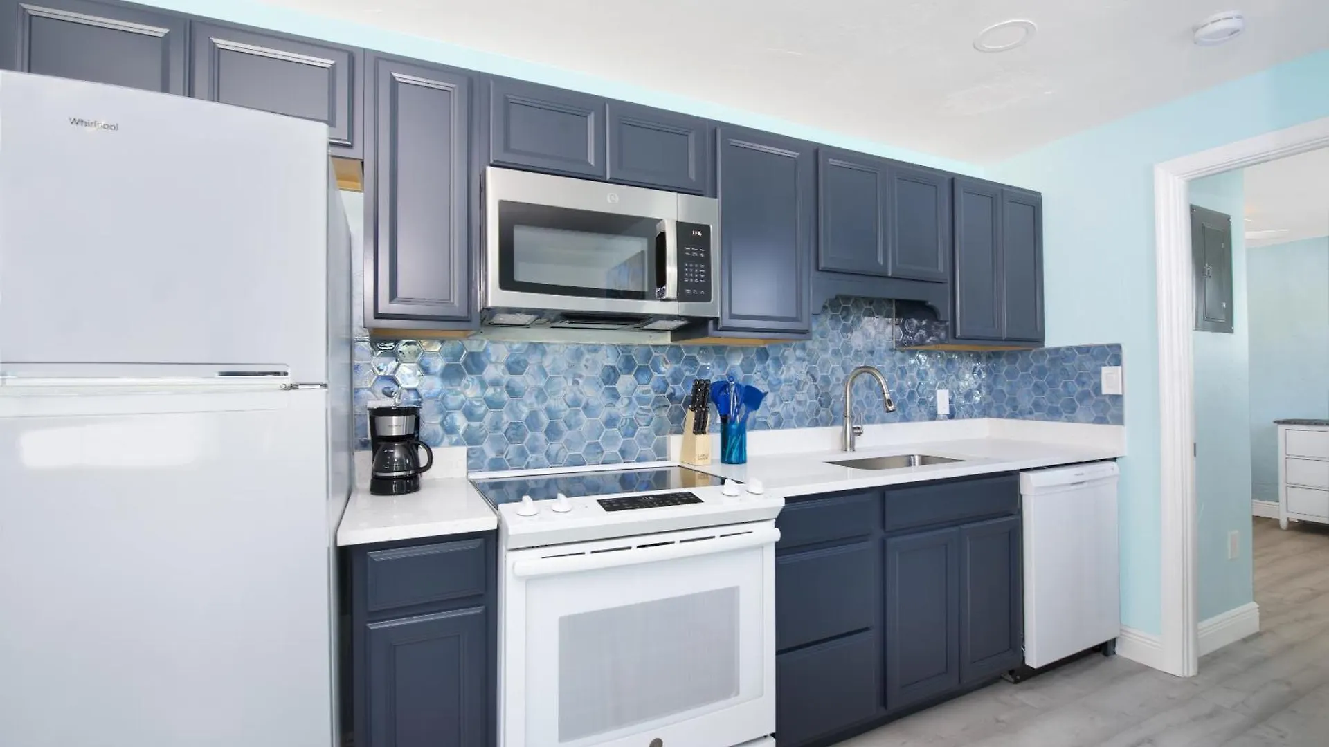 Mermaid Tales 3br #2, #3, And #4 By Sun Palace Vacations Fort Myers Beach