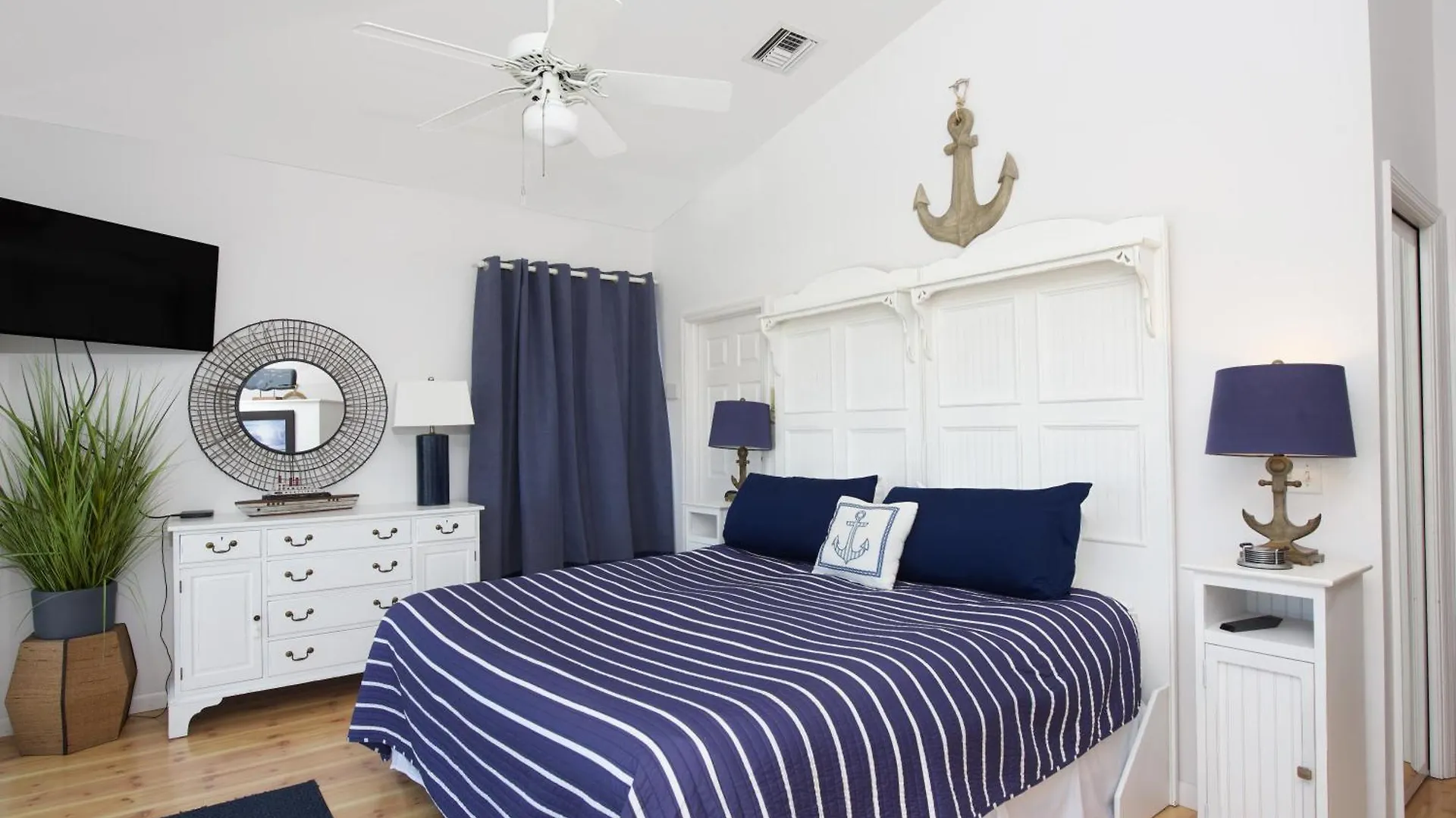 Sunny Canal By Sun Palace Vacations * Fort Myers Beach