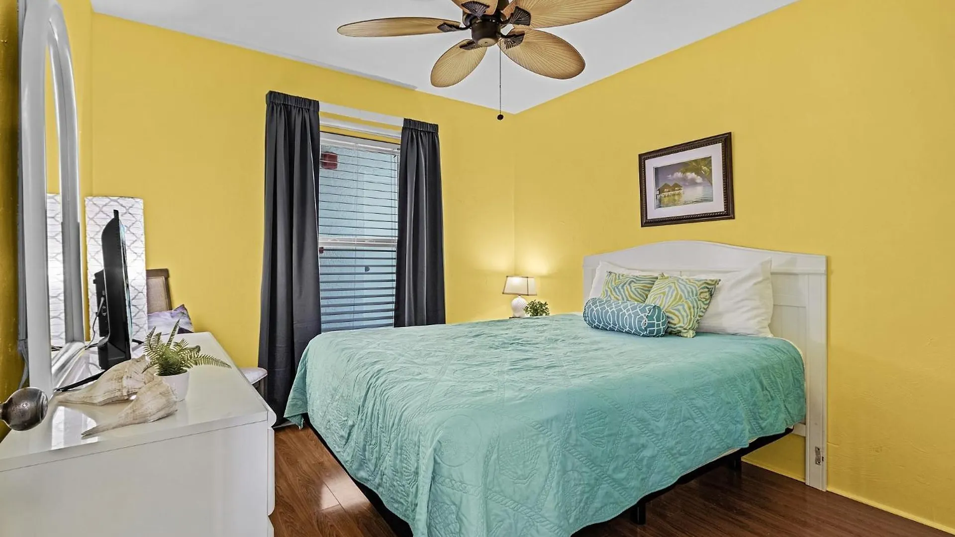 Private Balcony & Community Pool - Tlc Escapes - Roelens Fort Myers Beach