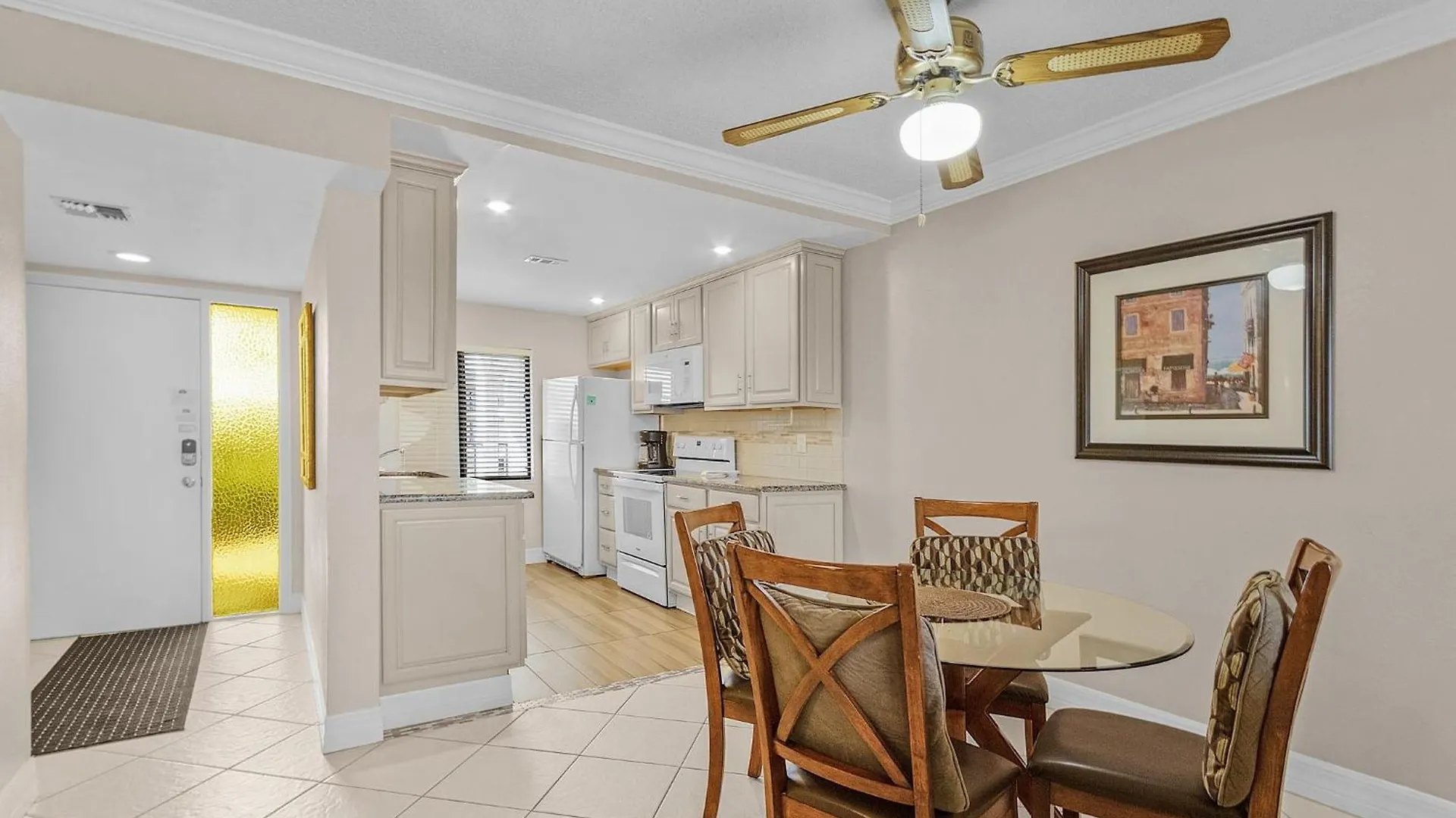 Bay Village 126- Charming Beachfront 2br 2ba With Balcony Appartement Fort Myers Beach