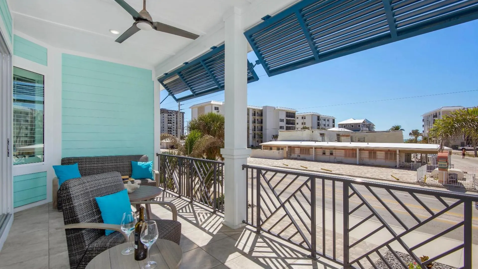 Reef Of Paradise By Sun Palace Vacations Semesterbostad Fort Myers Beach