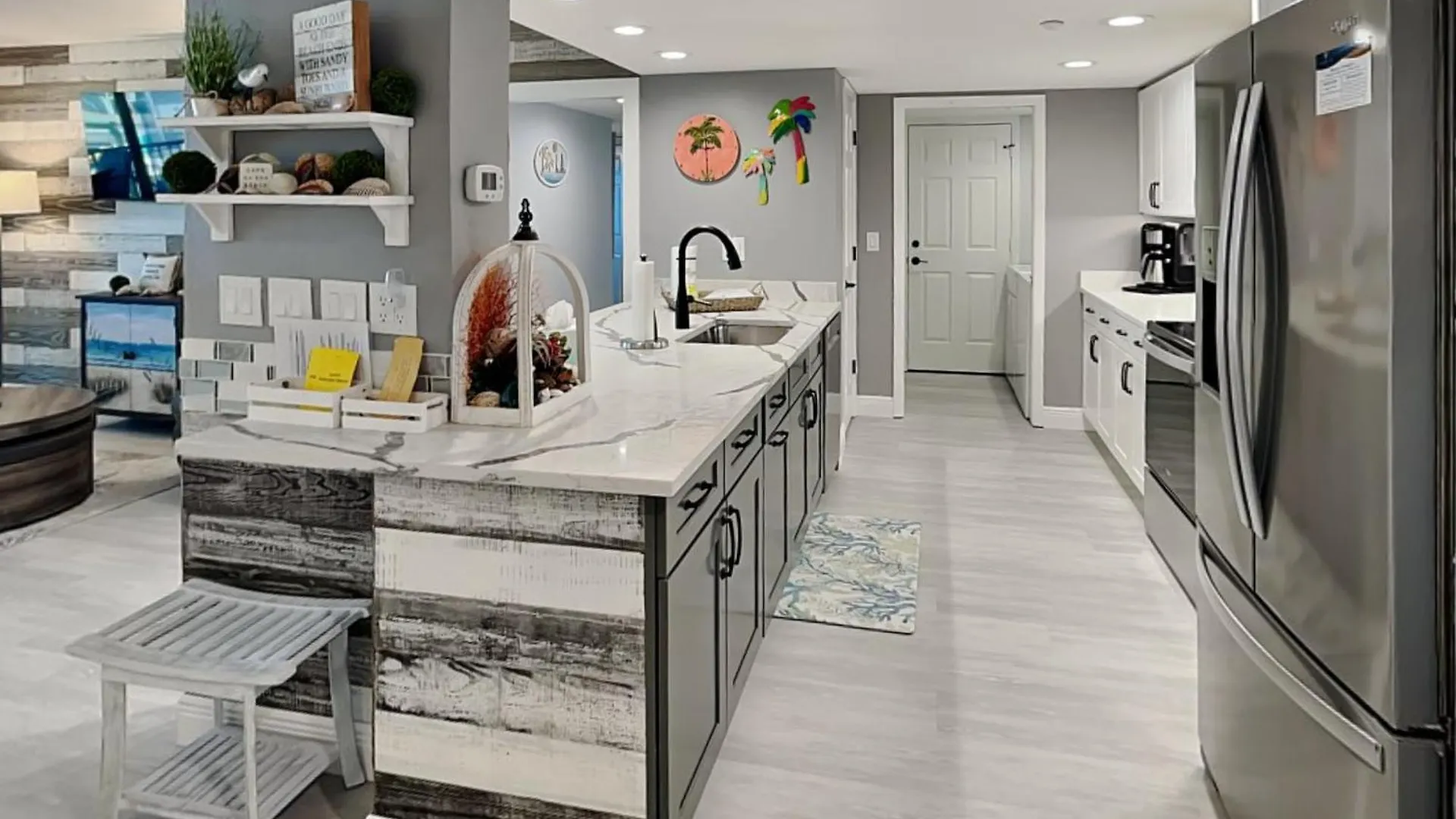 Apartment Gullwing 401
