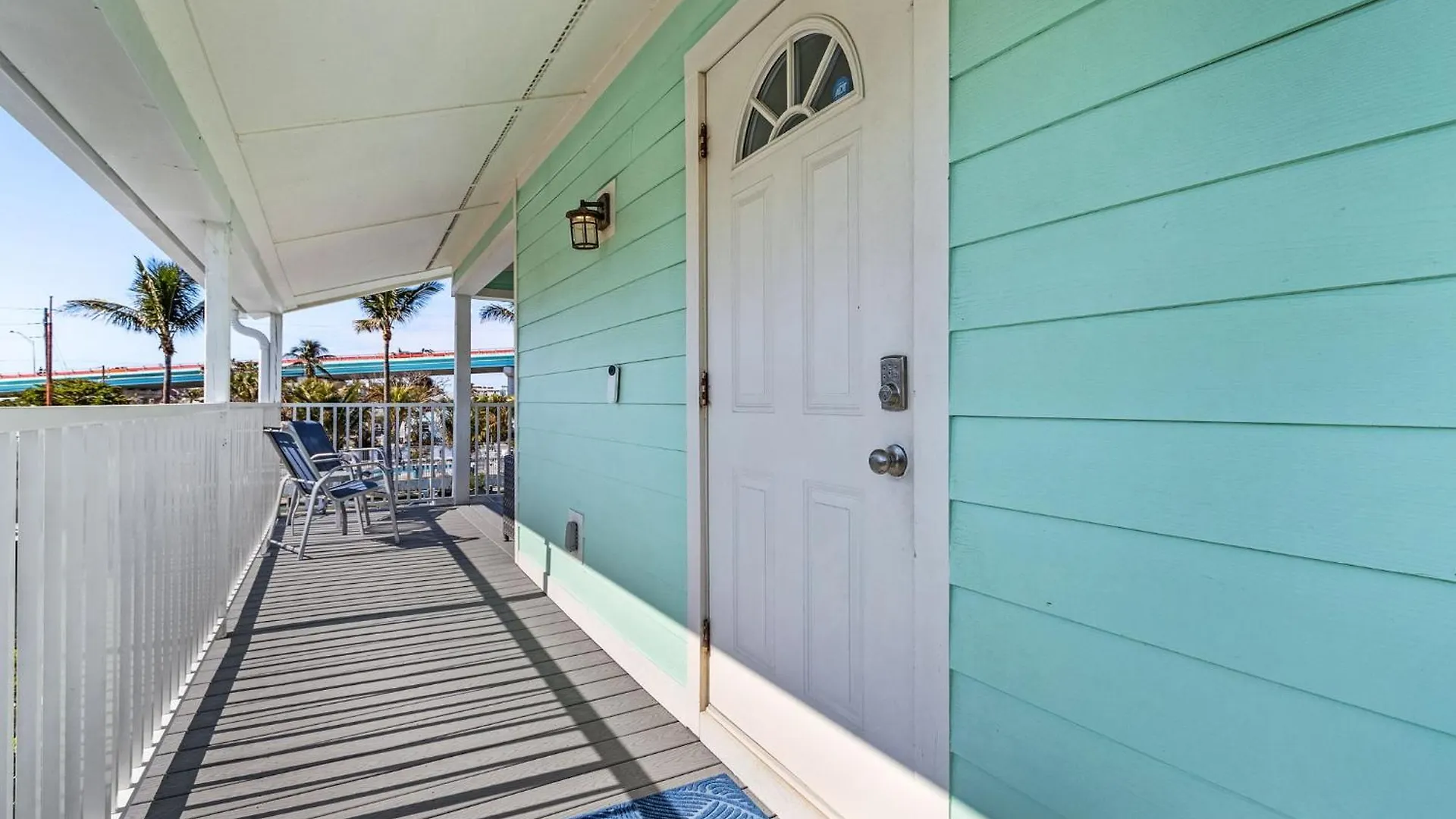Holiday home Canal Front W/ Heated Pool, 3 Bedroom Free Parking Fort Myers Beach