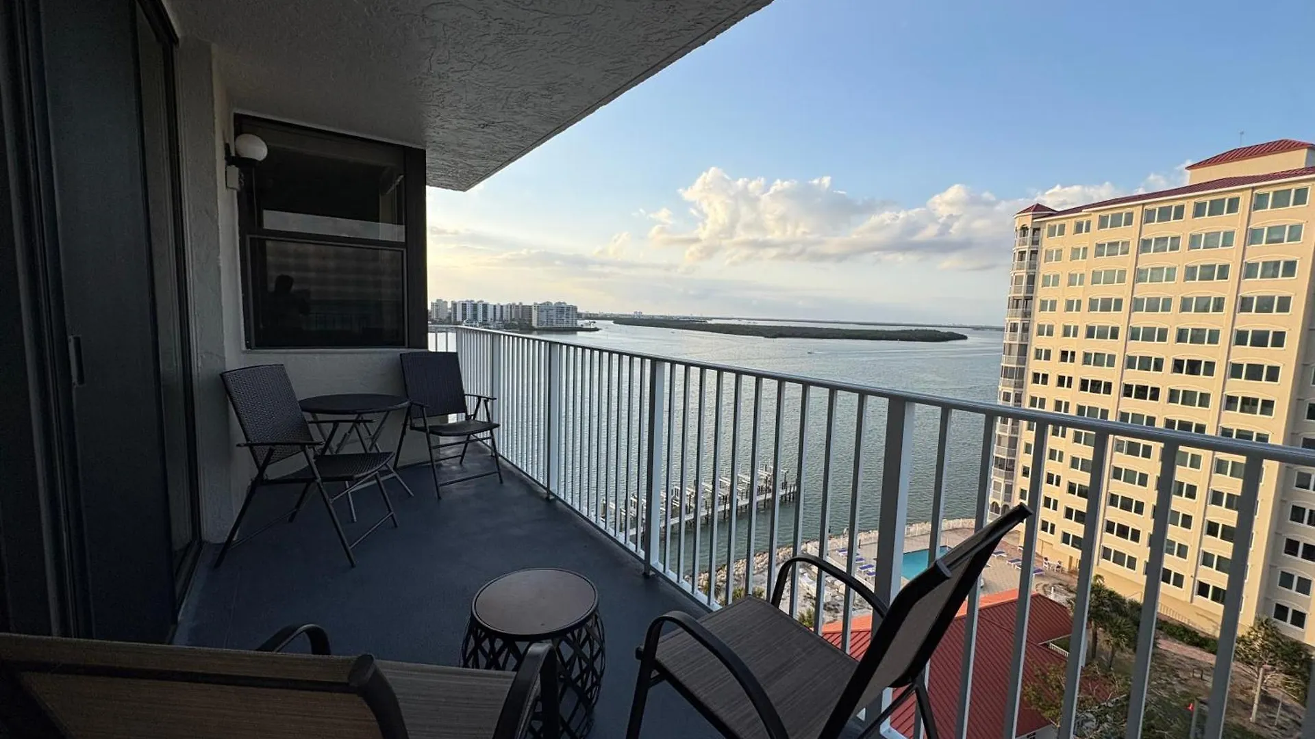Apartment Lover's Key Club By Check-in Vacation