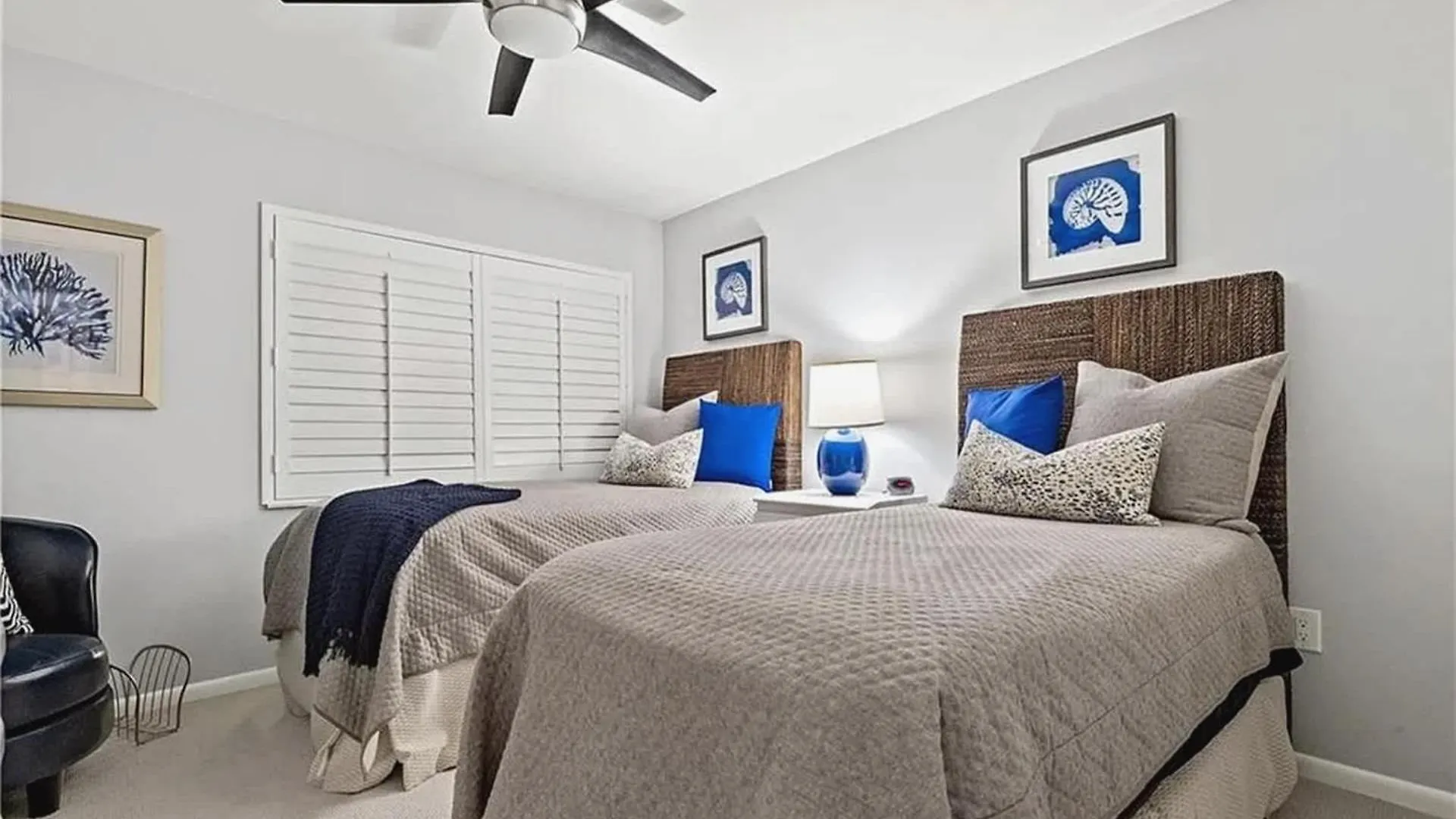 Cozy Two-bedroom Beachfront * Fort Myers Beach