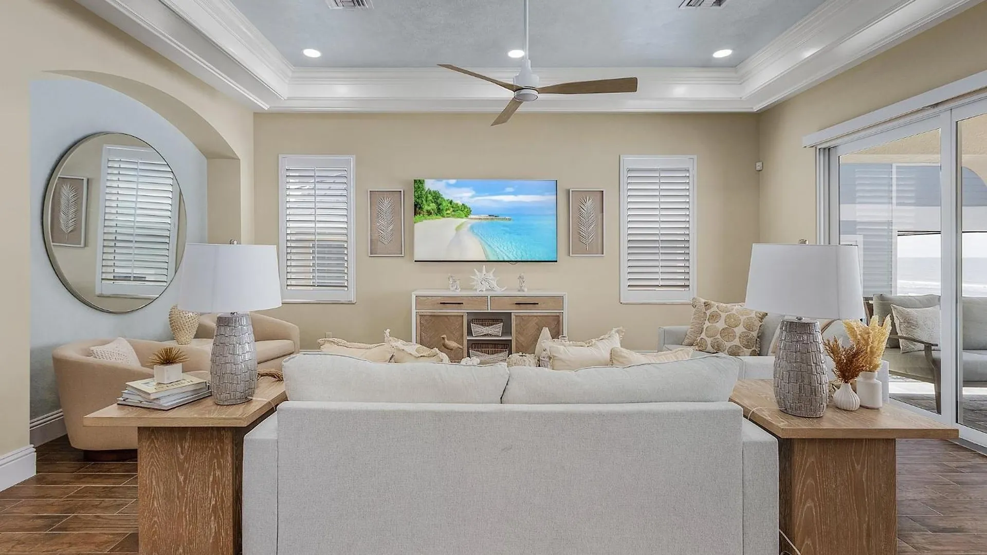 Curious Tides Gulf-front 10br Estate- Private Pools, Spas, Views Townhouse Ferienhaus Fort Myers Beach