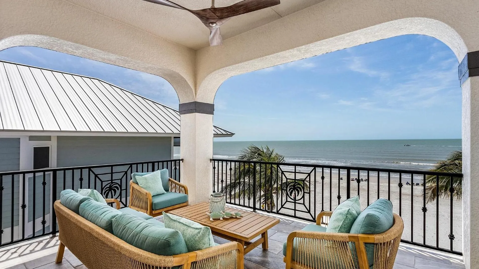 Curious Tides Gulf-front 10br Estate- Private Pools, Spas, Views Townhouse Ferienhaus *