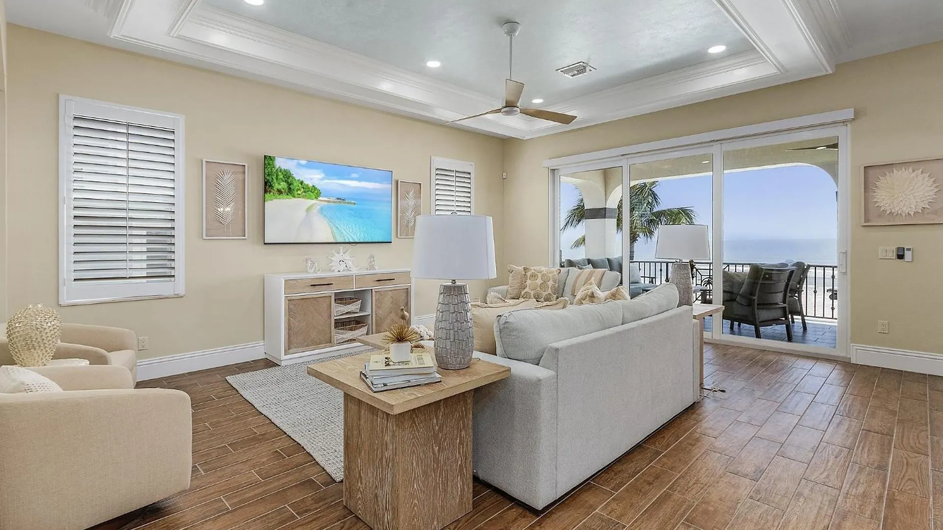 Curious Tides Gulf-front 10br Estate- Private Pools, Spas, Views Townhouse * Fort Myers Beach