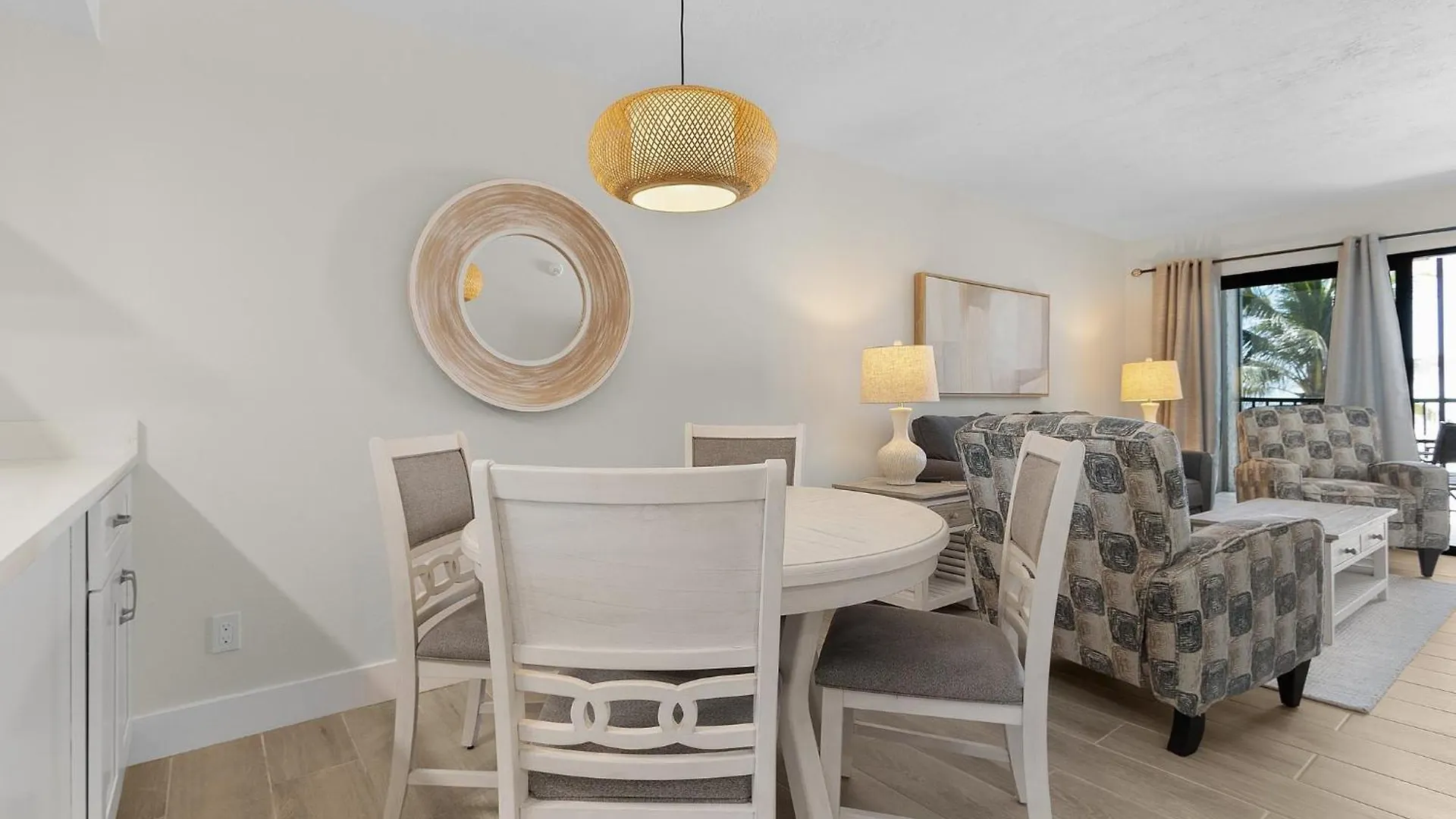Seaside 209- Oceanview 2br 2ba With Pool, Steps To Fort Myers Beach